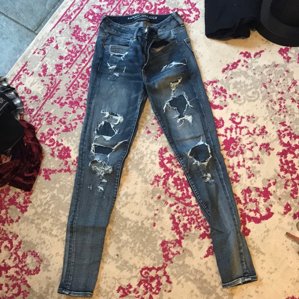 American Eagle ripped jeans